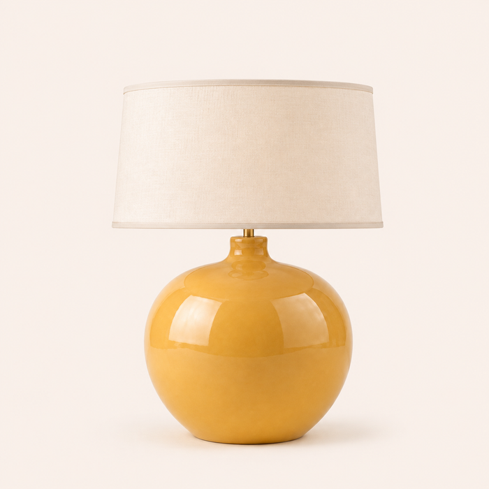 Miss Curvy Table Lamp
