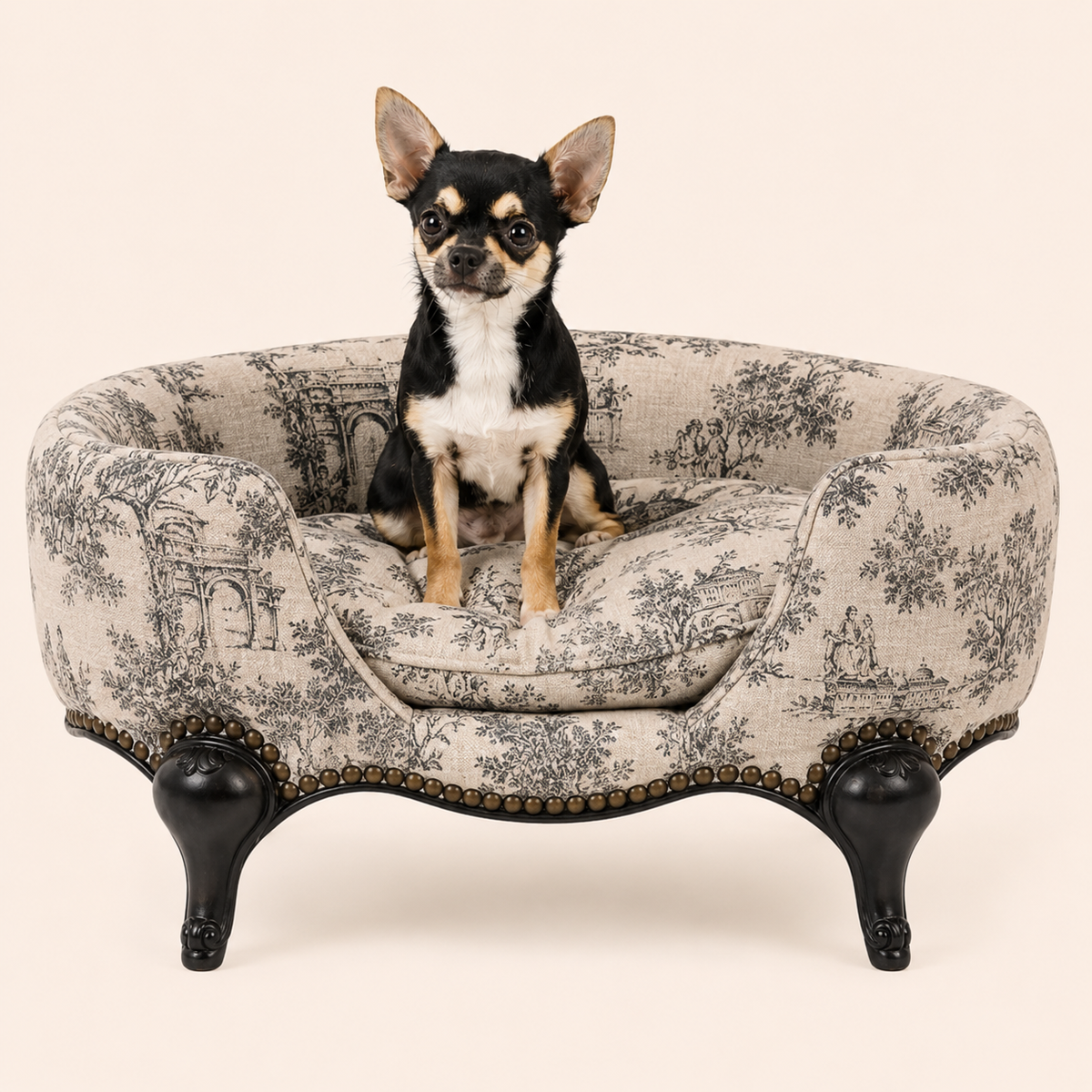 Kingsley Dog Throne