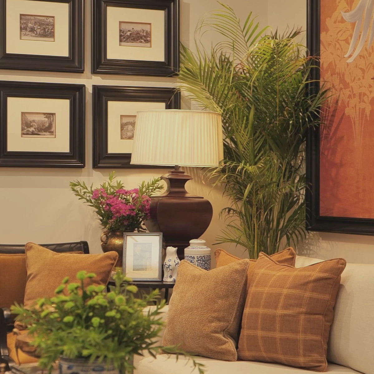 Urn Table Lamp